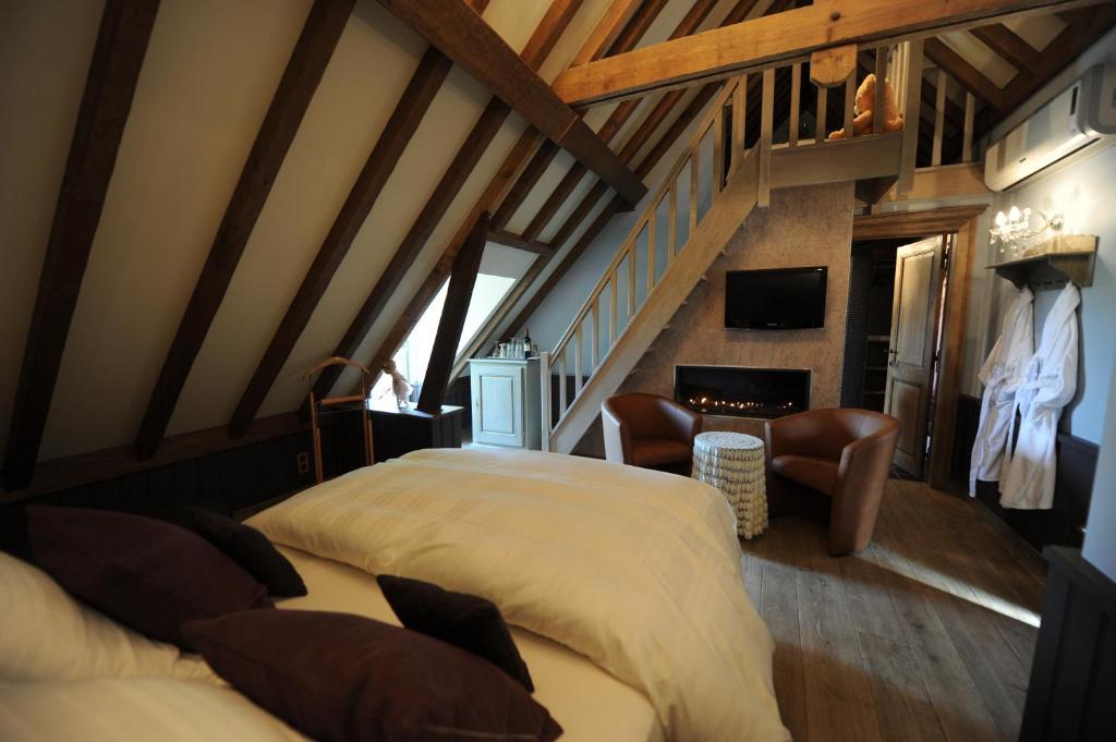 B&B De Rentmeesterhoeve Reningelst Rom bilde